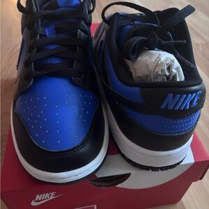Nike Men’s Blue and Black Low-Top DUNKS